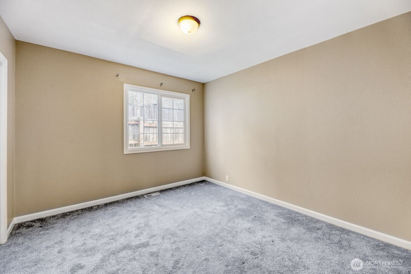 9004 218th Street SW, Edmonds, WA 98026