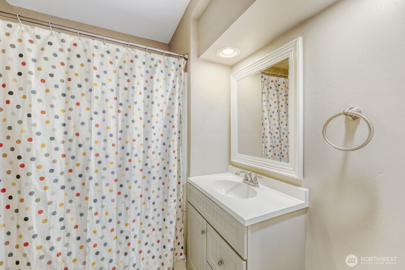 9004 218th Street SW, Edmonds, WA 98026