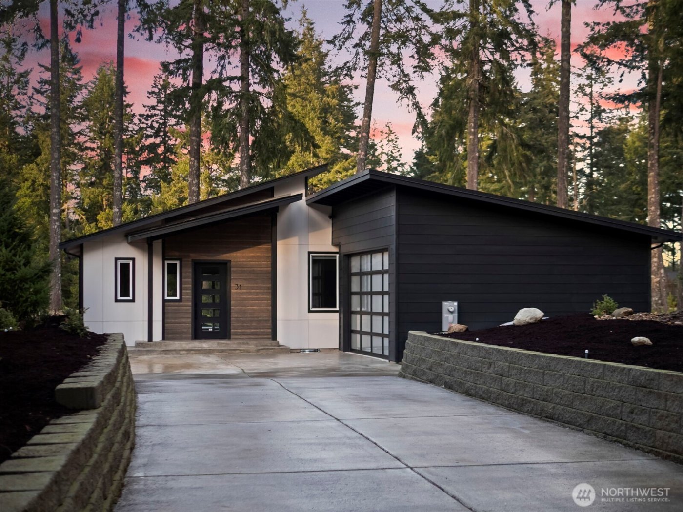 31 E Westwood Lane E, Union, WA 98592
