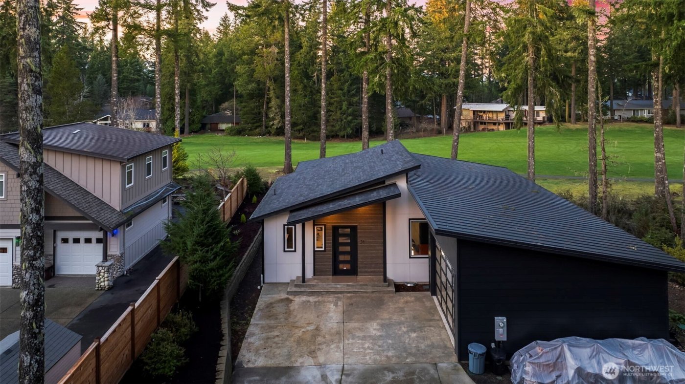 31 E Westwood Lane E, Union, WA 98592