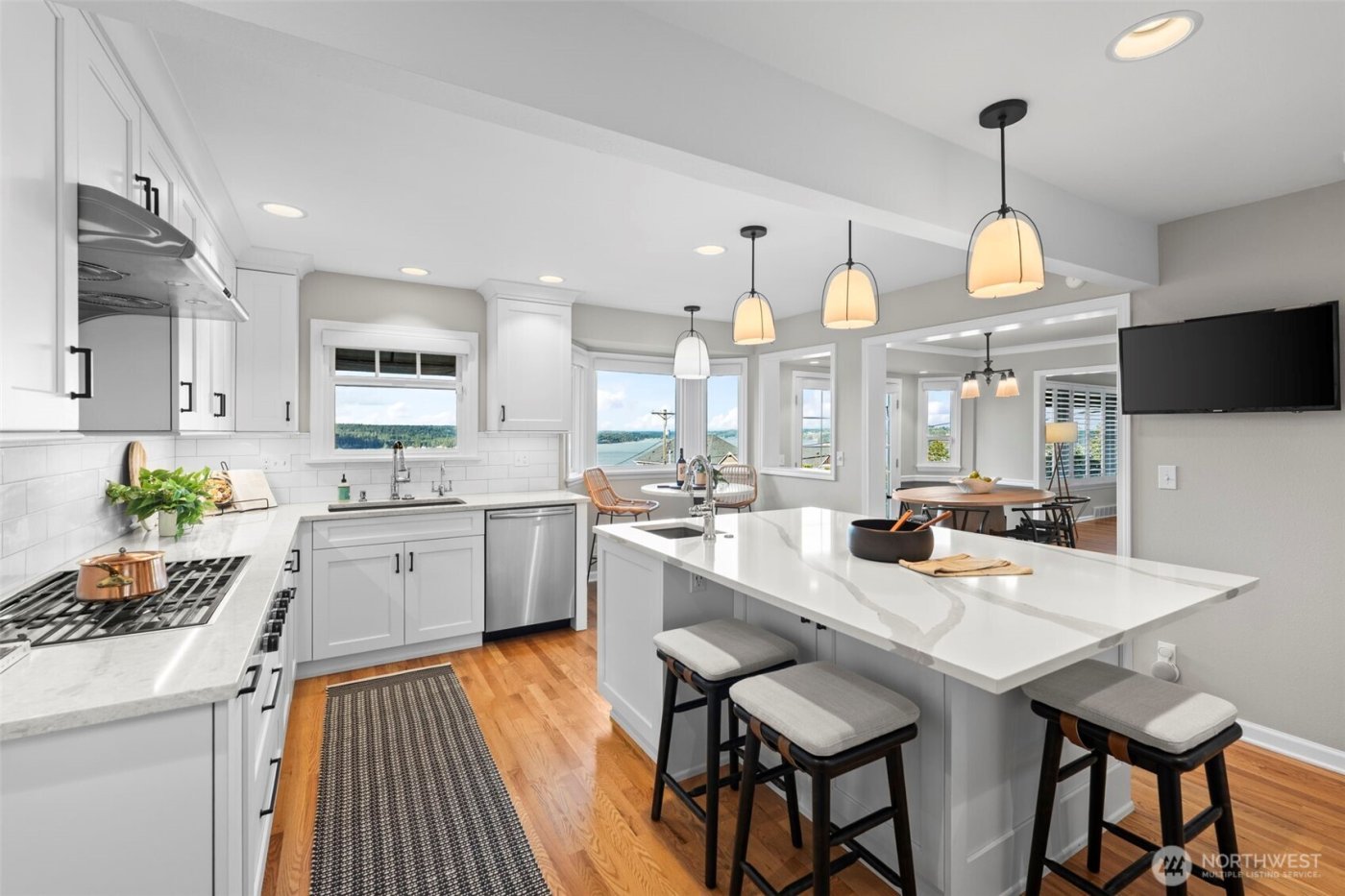 3310 Tahoma Place W, University Place, WA 98466