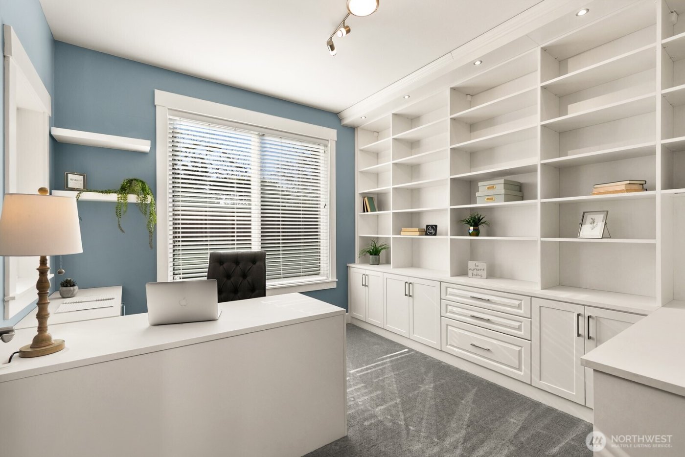 21804 Quiet Water Loop , Lake Tapps, WA 98391