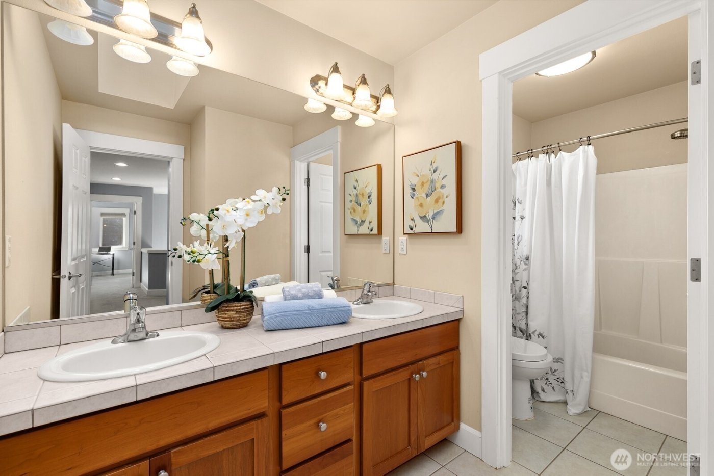 21804 Quiet Water Loop , Lake Tapps, WA 98391