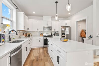 1713 Aaron Drive , Lynden, WA 98264 - Photo 14