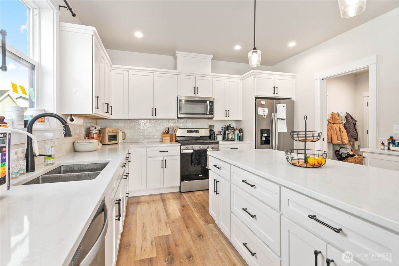 1713 Aaron Drive , Lynden, WA 98264