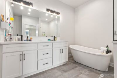 1713 Aaron Drive , Lynden, WA 98264 - Photo 19