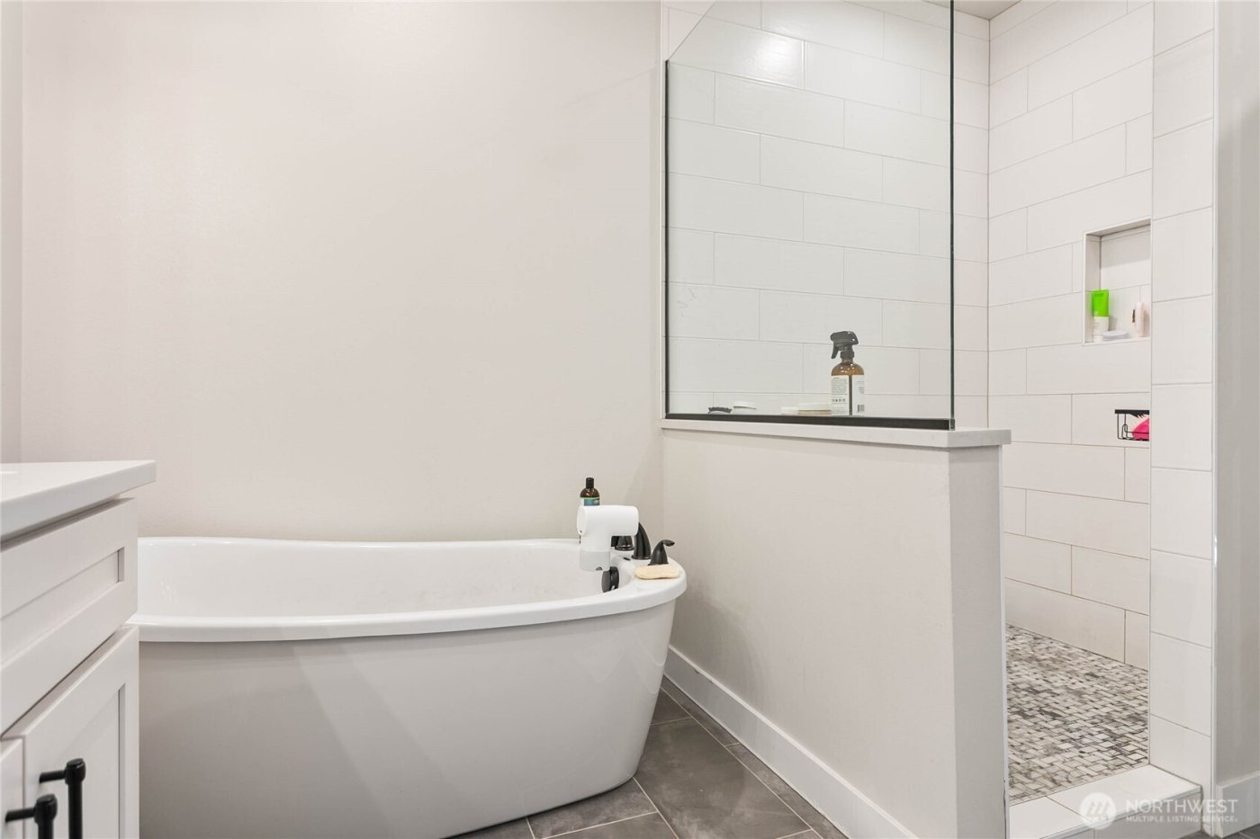 1713 Aaron Drive , Lynden, WA 98264