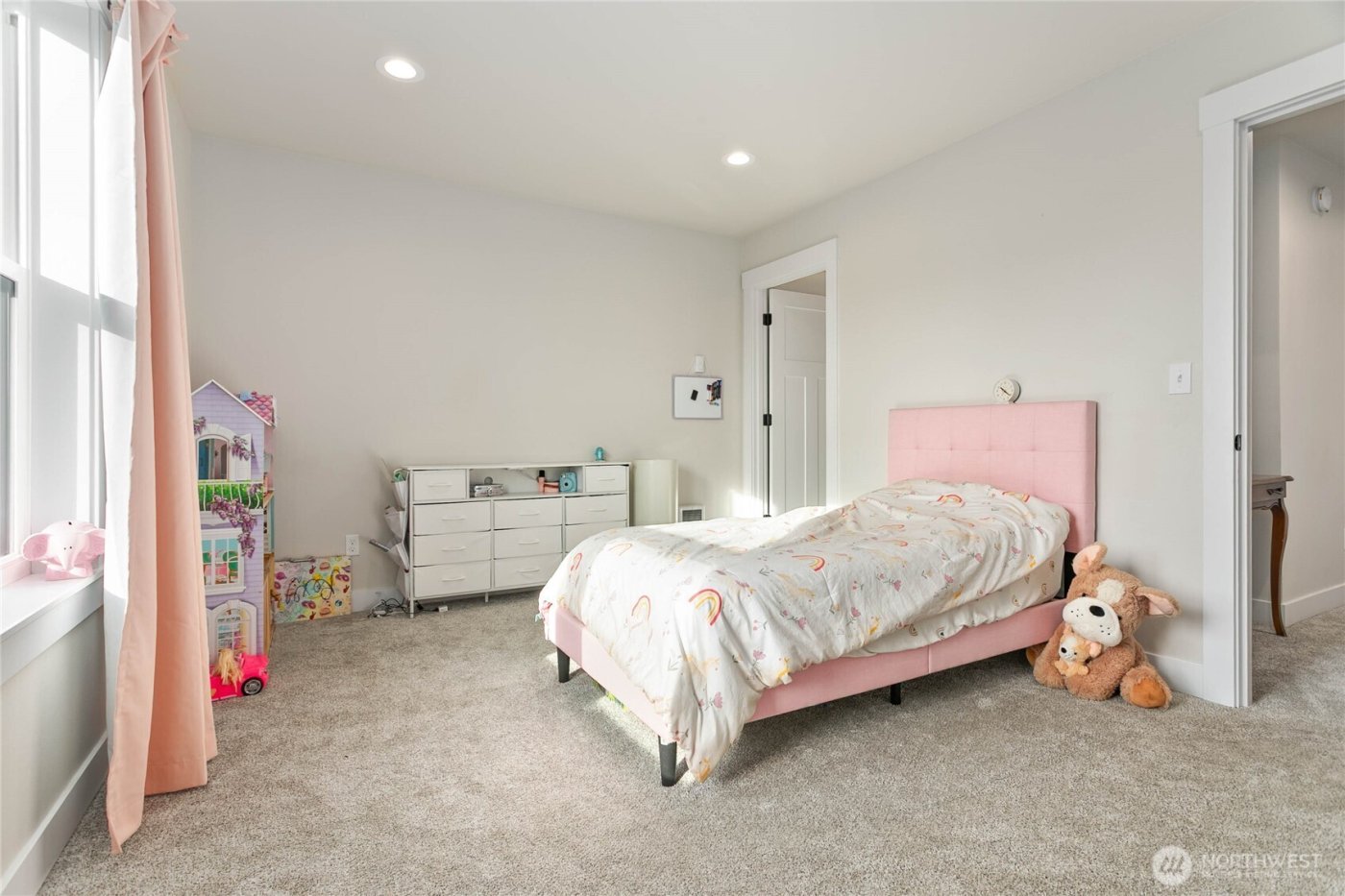 1713 Aaron Drive , Lynden, WA 98264