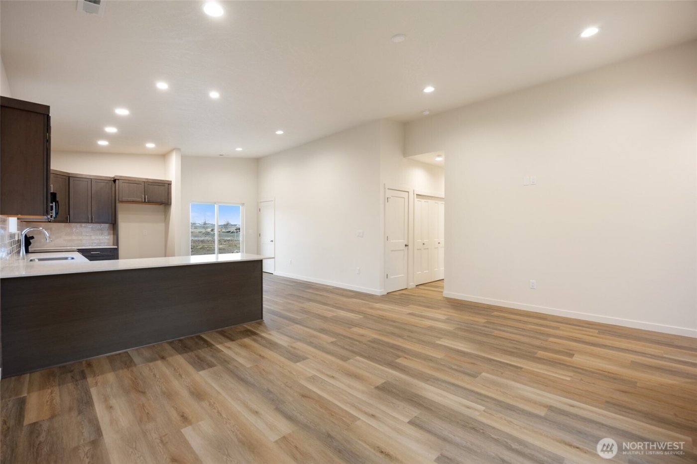 515 S Dorsing Street , Moses Lake, WA 98837