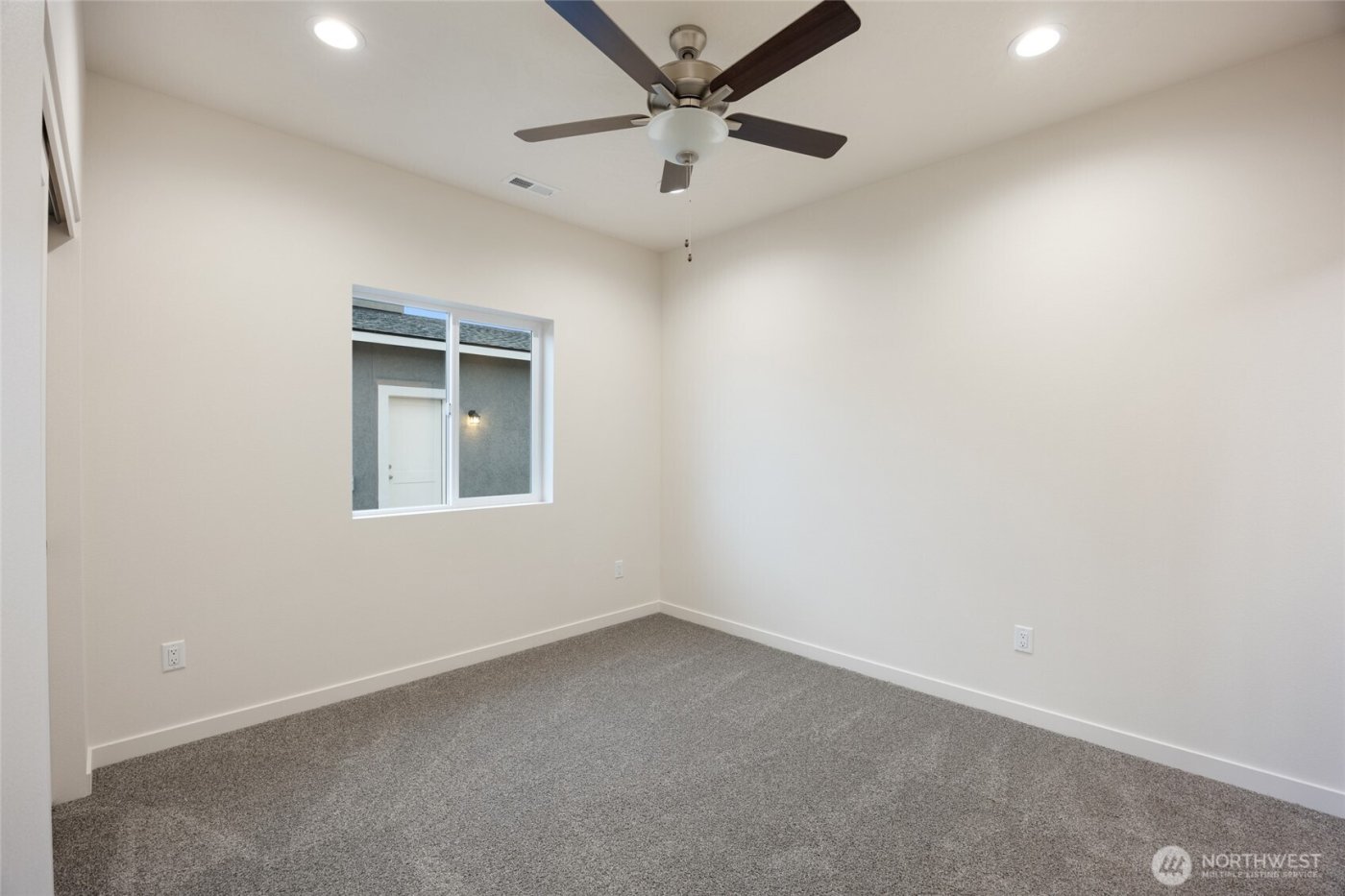 515 S Dorsing Street , Moses Lake, WA 98837