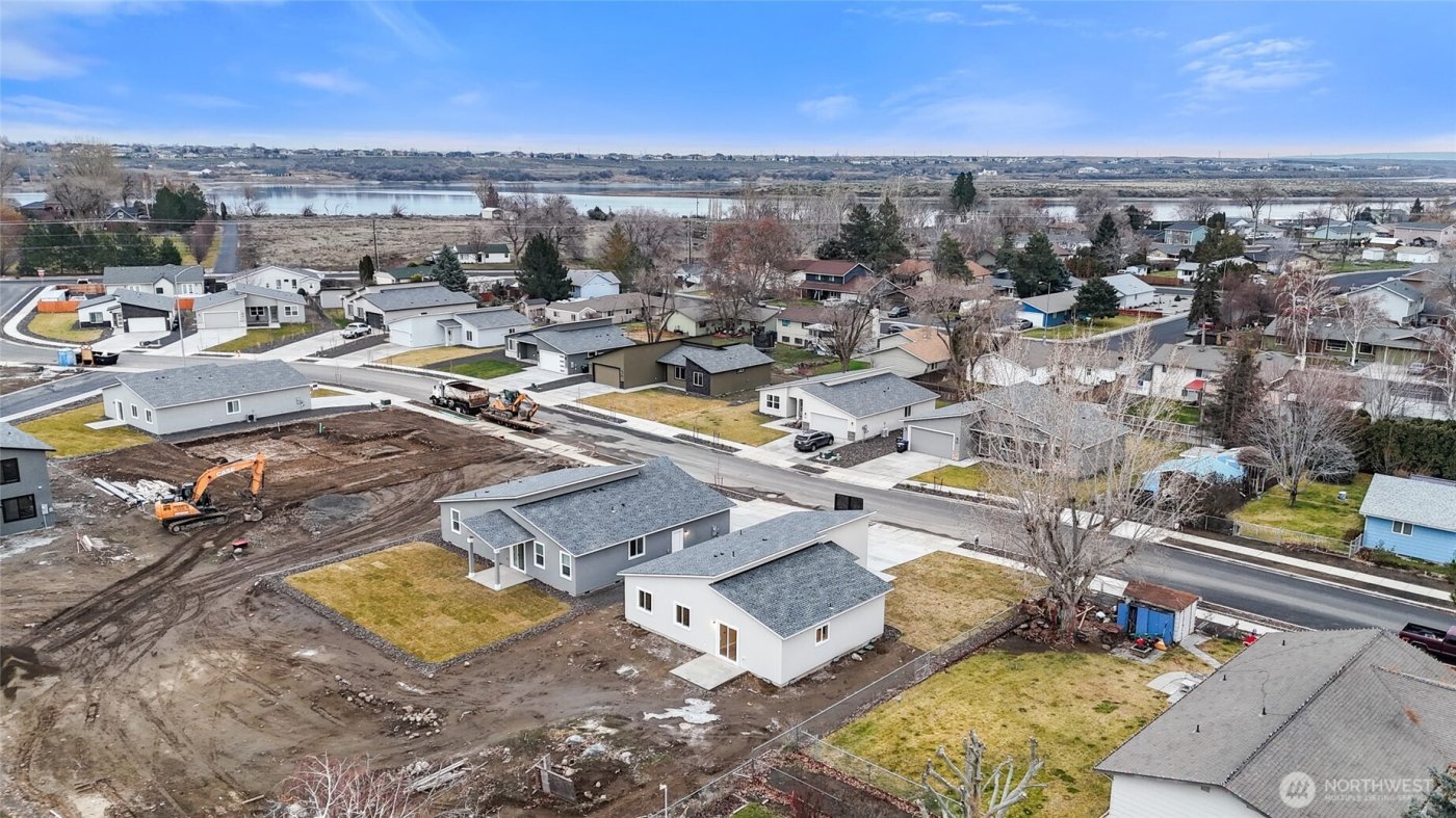515 S Dorsing Street , Moses Lake, WA 98837