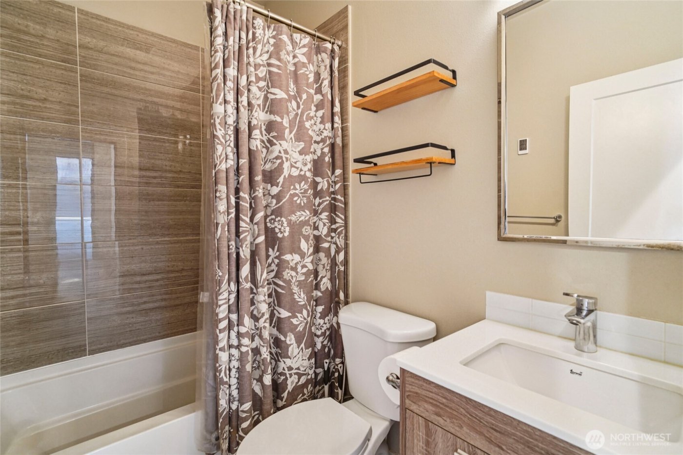 301 S 47th Street #B, Renton, WA 98055
