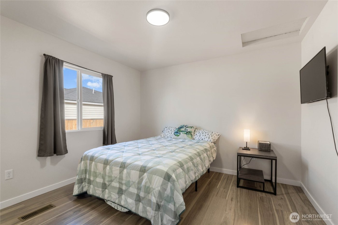 506 J Street SW, Quincy, WA 98848