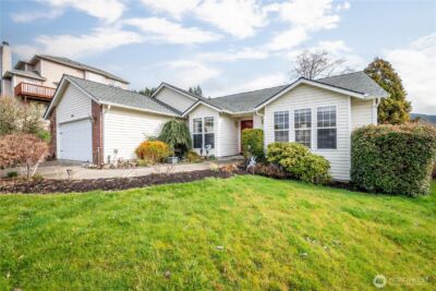 804 Edinburgh Court , Kelso, WA 98626 - Photo 2