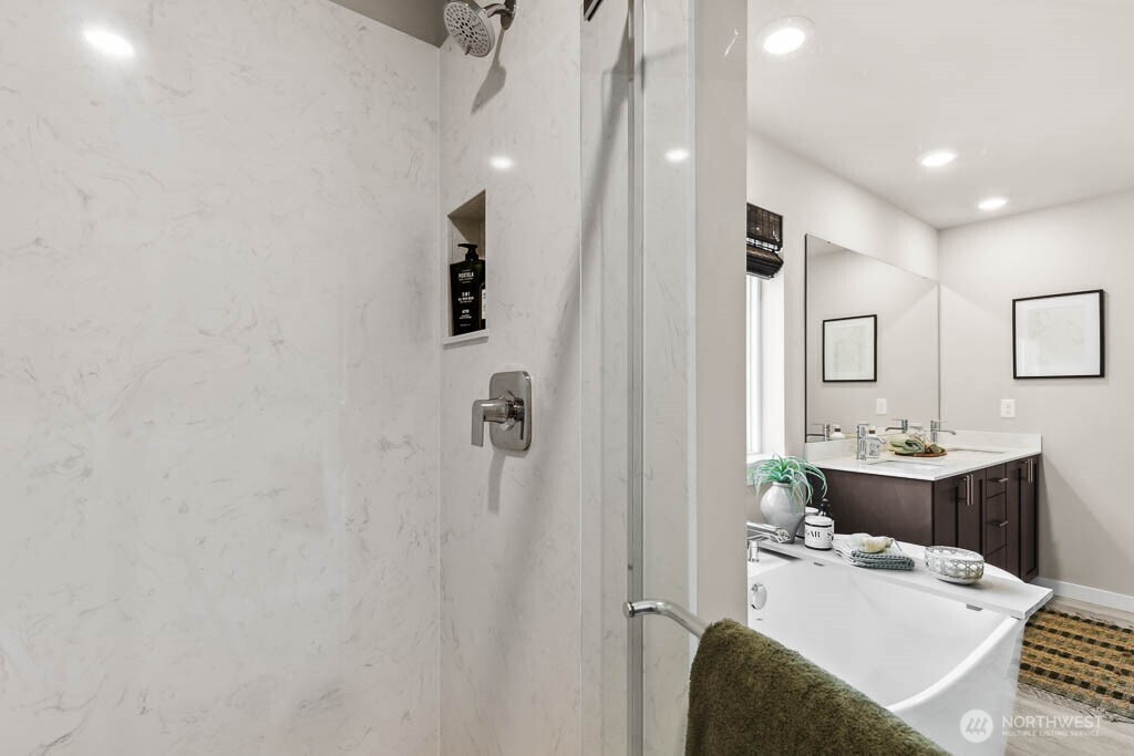 638 SE 11th Place #9, North Bend, WA 98045