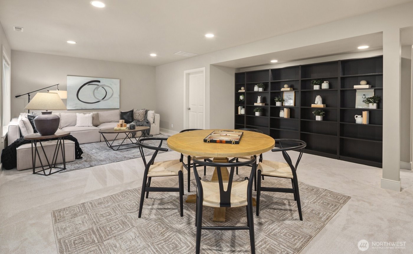 436 Wilderness Peak Drive NW, Issaquah, WA 98027