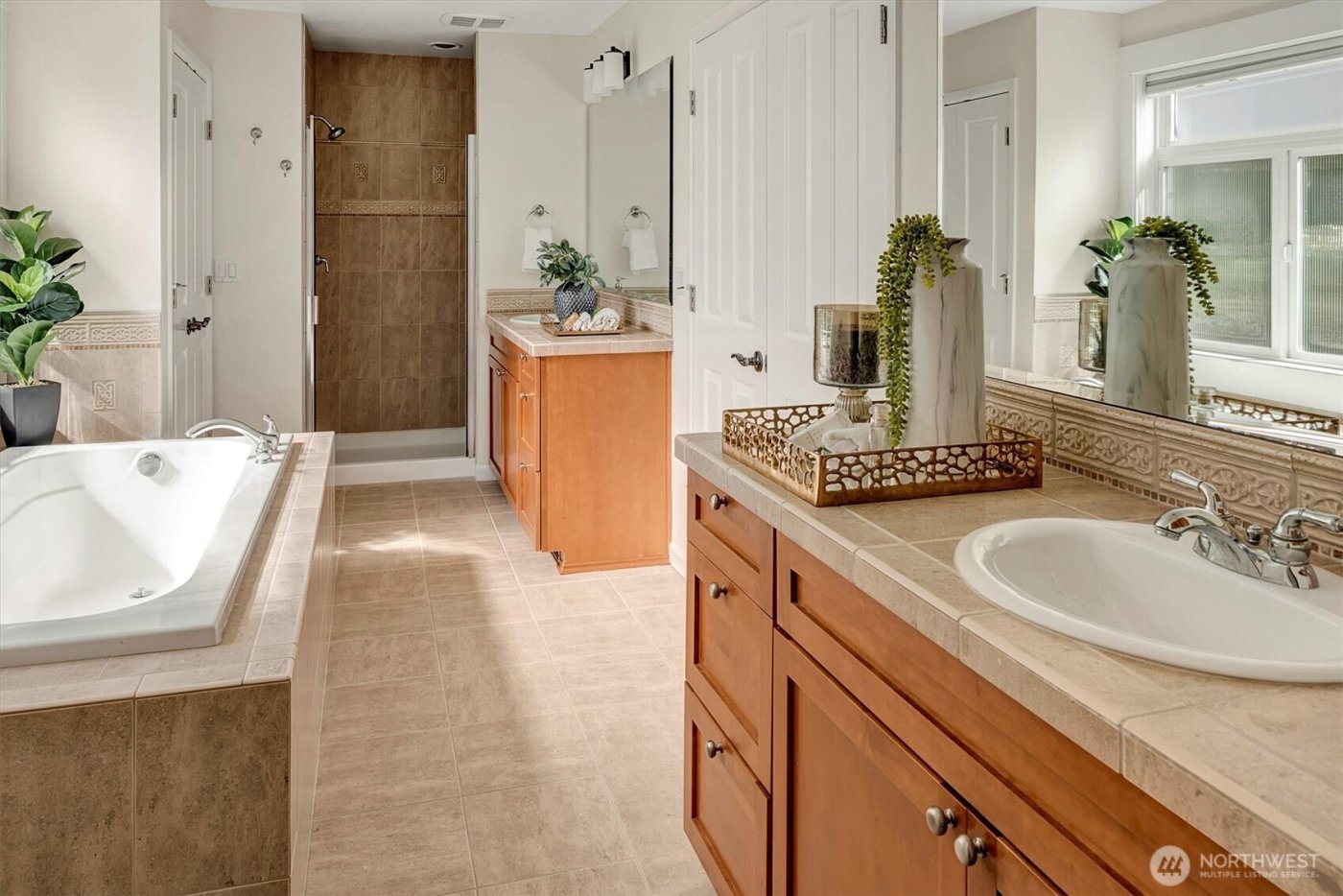 412 15th Avenue , Kirkland, WA 98033