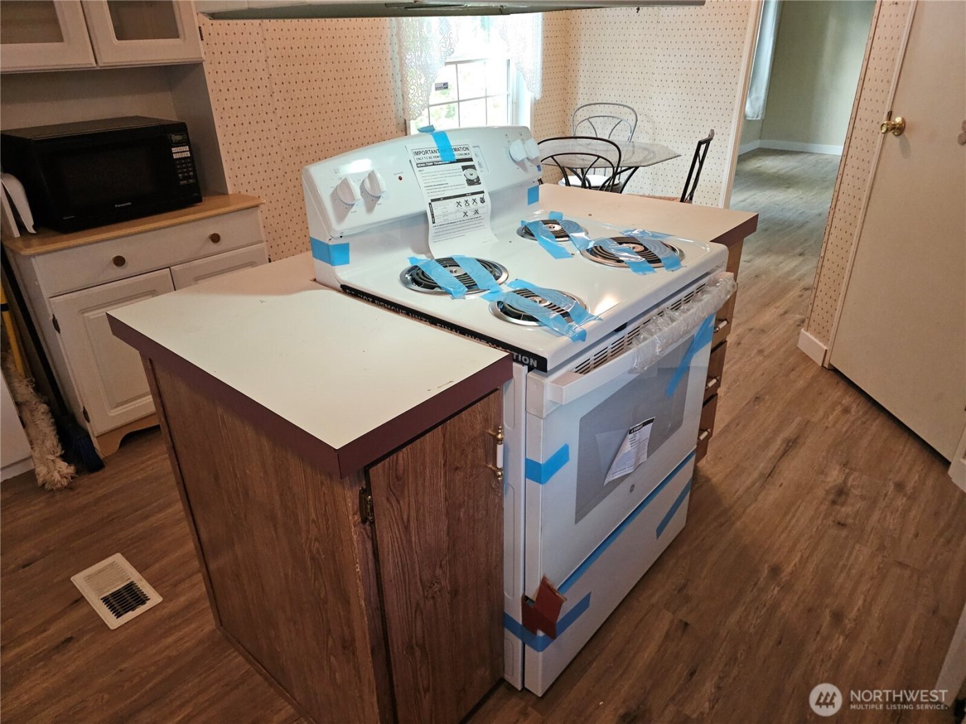 9111 66th Avenue NW #101, Gig Harbor, WA 98332