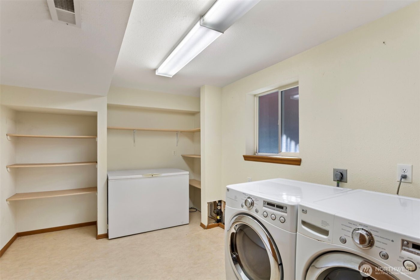 23829 SE 208th St , Maple Valley, WA 98038