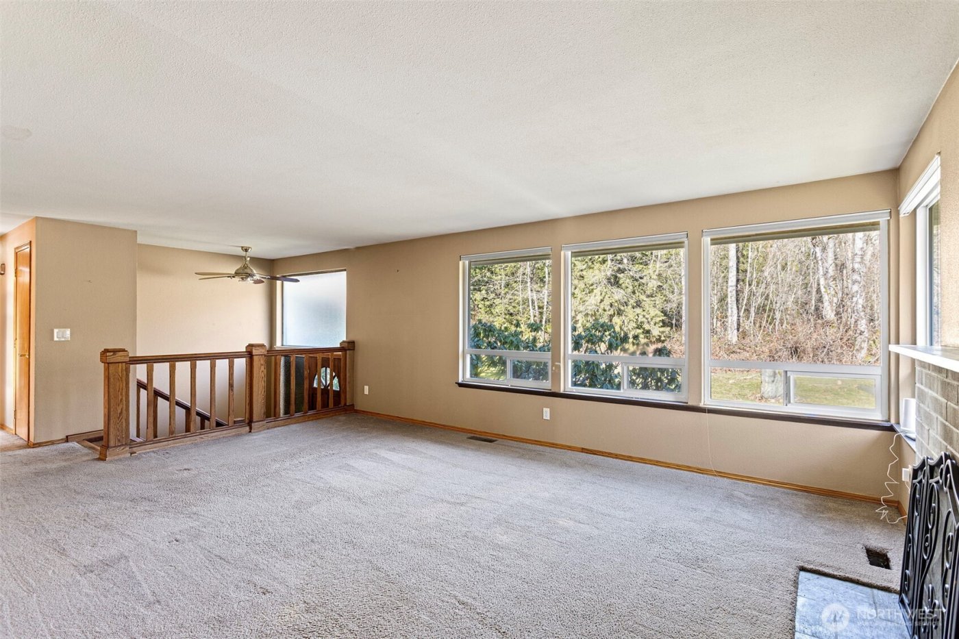 23829 SE 208th St , Maple Valley, WA 98038