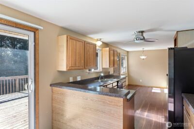 23829 SE 208th St , Maple Valley, WA 98038 - Photo 10