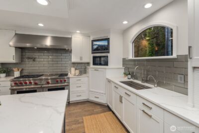 14014 Riviera Place NE, Seattle, WA 98125 - Photo 17