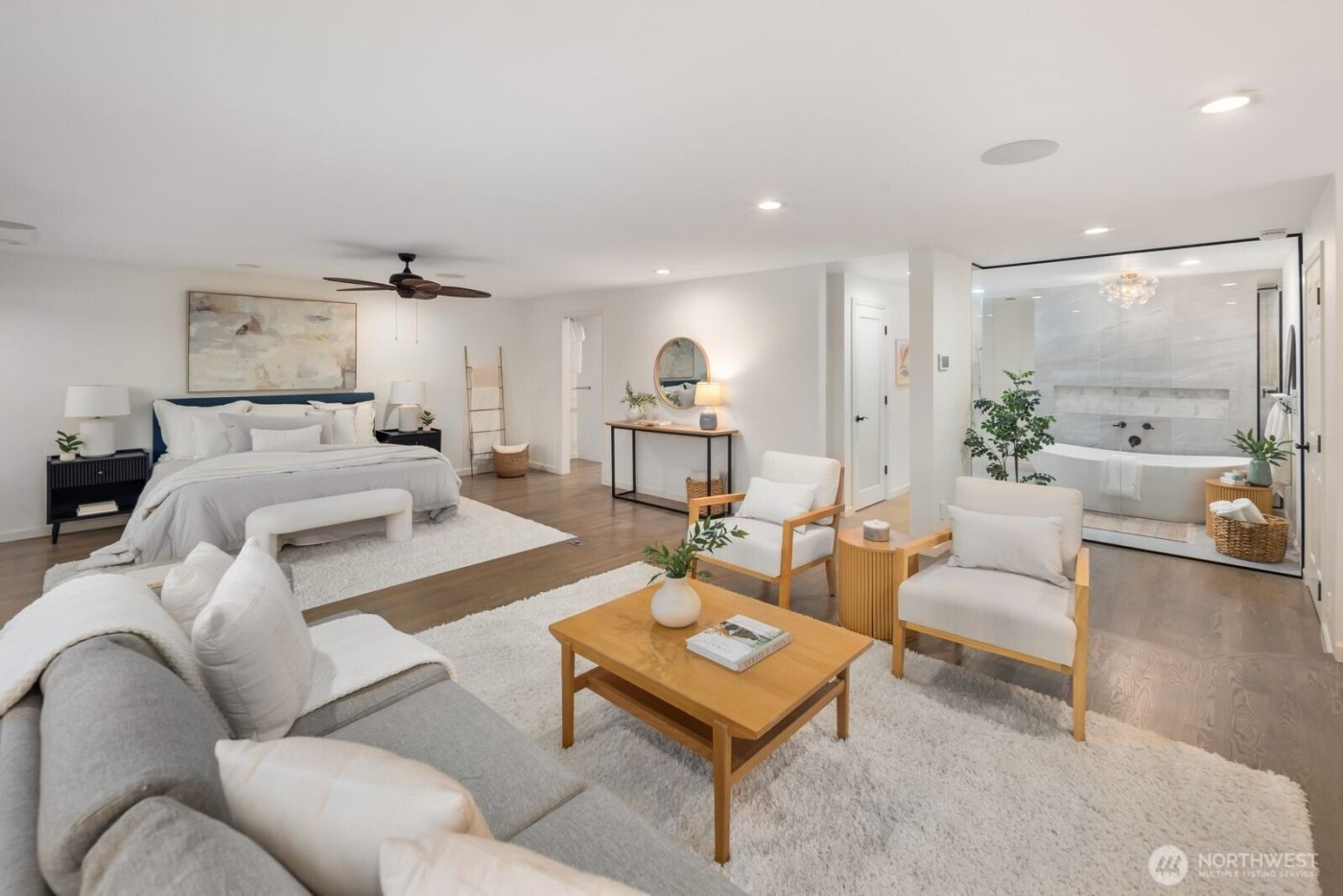 14014 Riviera Place NE, Seattle, WA 98125