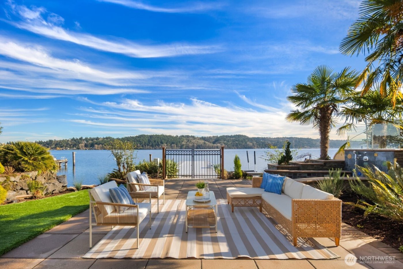 14014 Riviera Place NE, Seattle, WA 98125