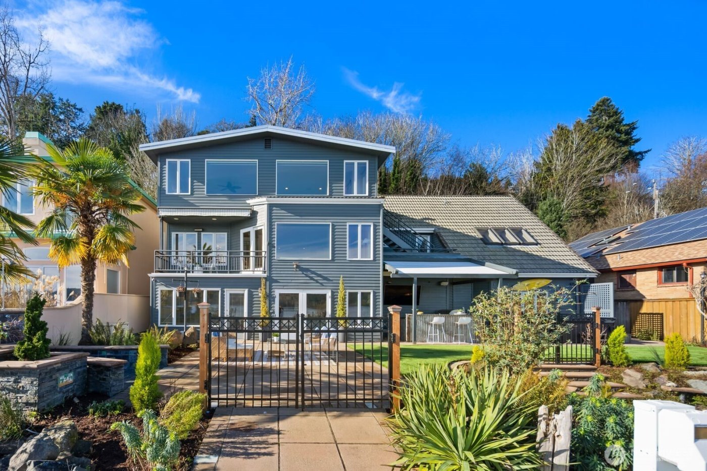 14014 Riviera Place NE, Seattle, WA 98125