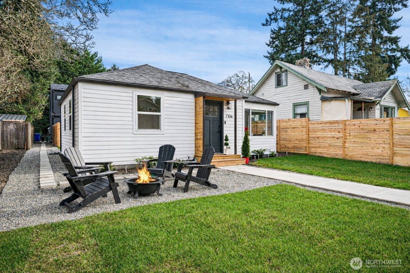 7106 32nd Avenue SW, Seattle, WA 98126