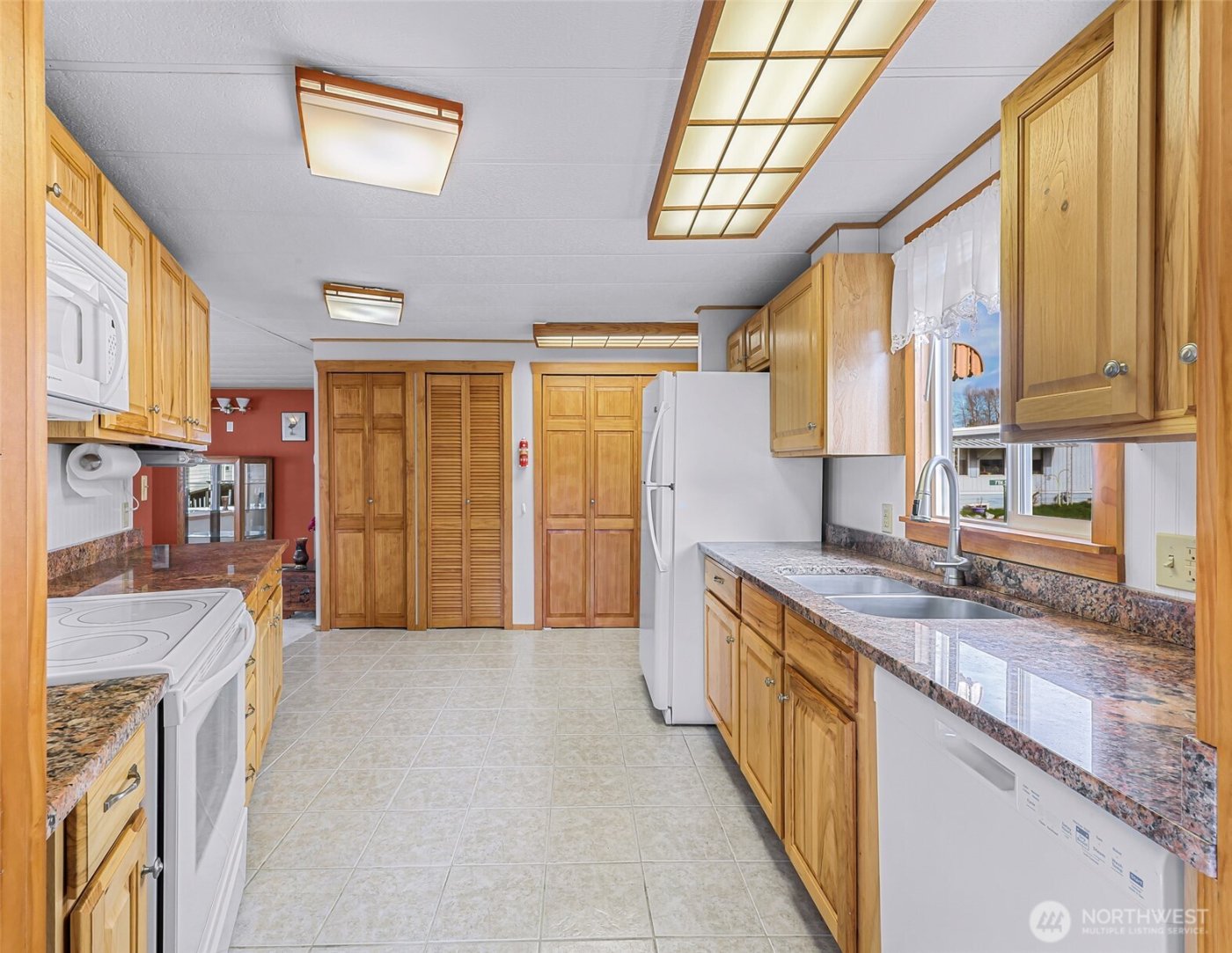 1200 Lincoln Street #404, Bellingham, WA 98229