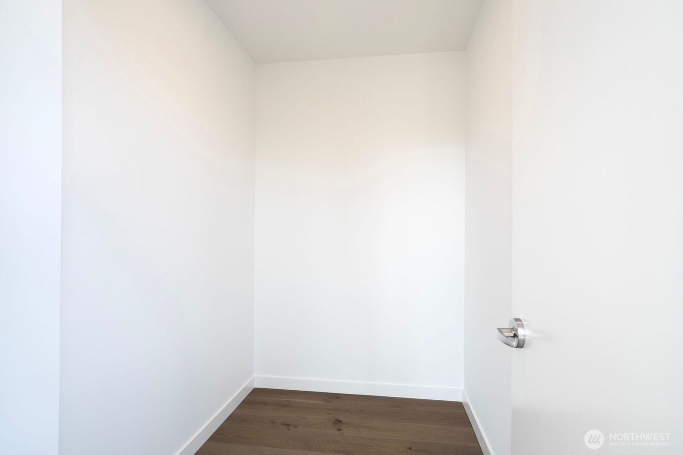 10232 NE 10th Street #1207, Bellevue, WA 98004
