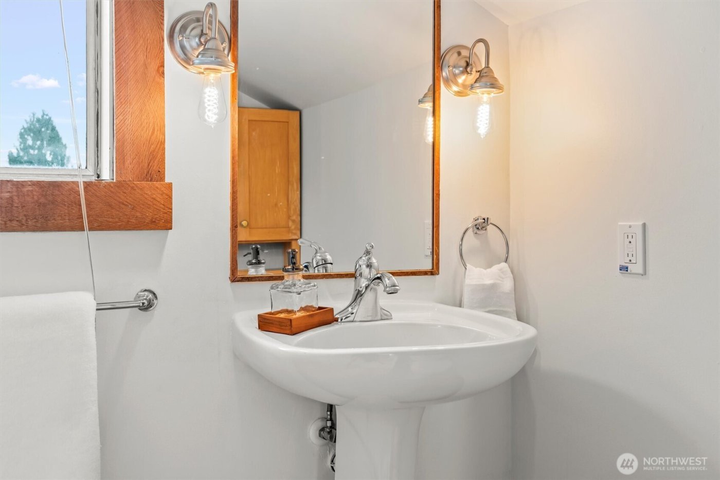 5708 Carnation Duvall Road NE, Carnation, WA 98014