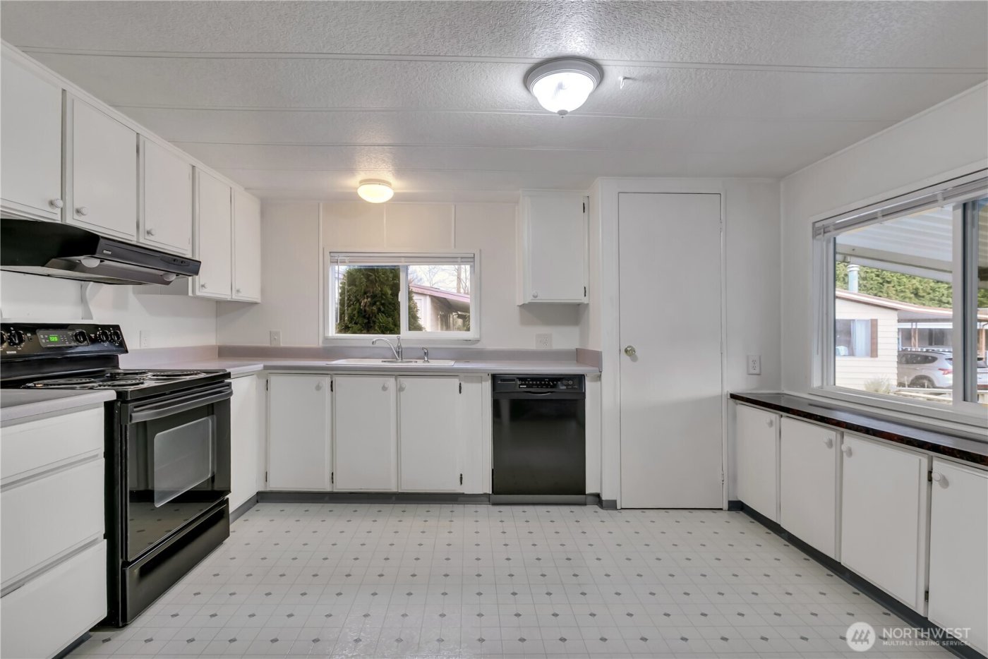 21809 107th Place SE #10, Kent, WA 98031