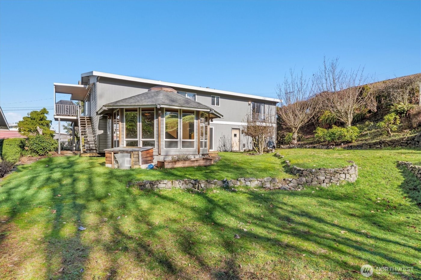 7916 19th St W , Tacoma, WA 98466