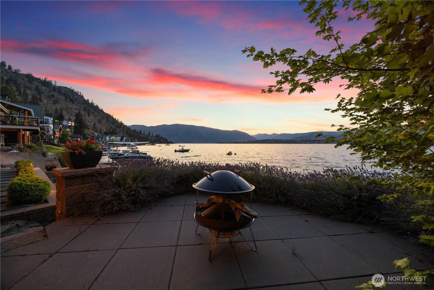 3150 S Lakeshore Road , Chelan, WA 98816