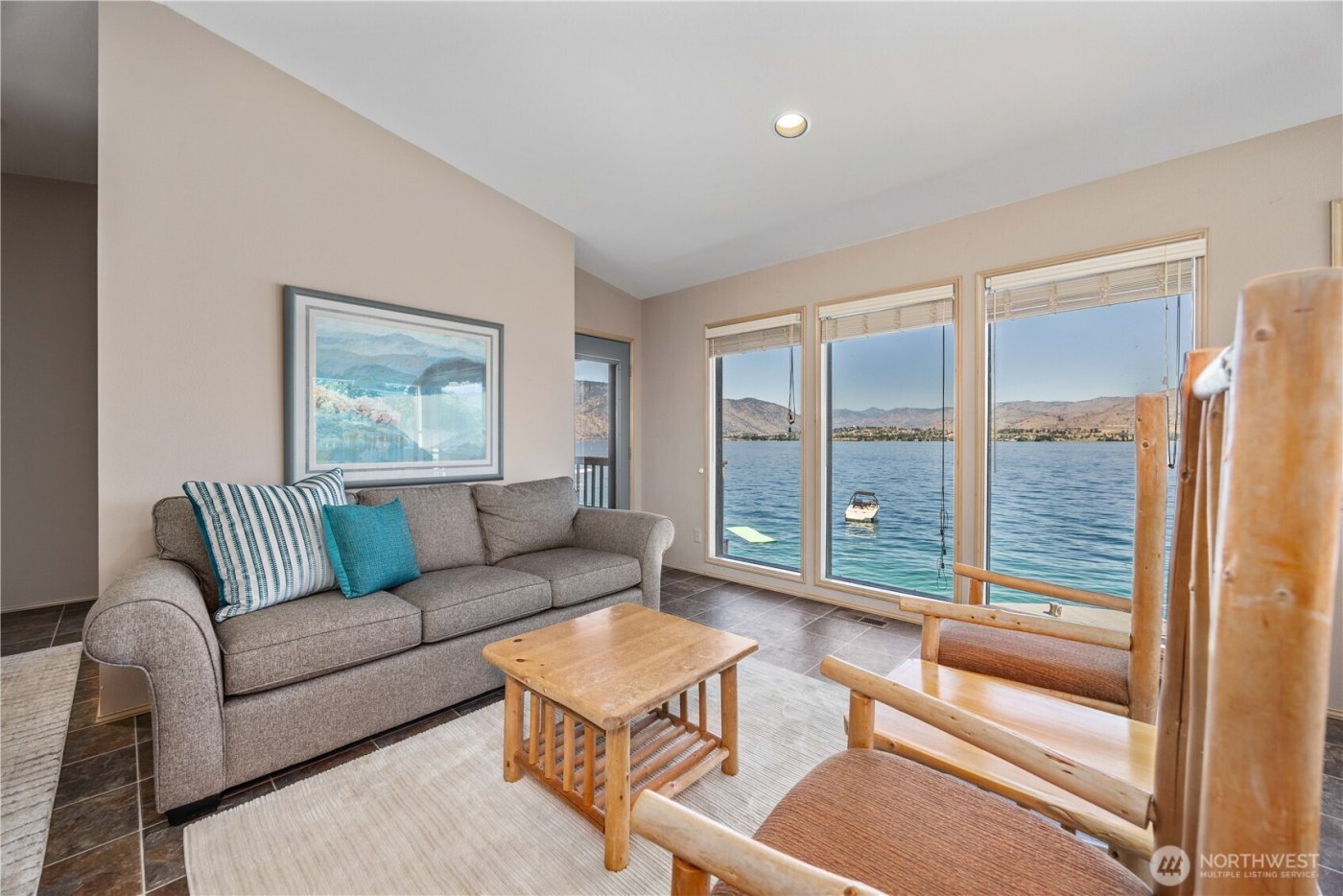 3150 S Lakeshore Road , Chelan, WA 98816