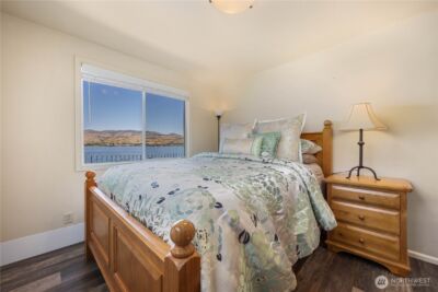 3132 S Lakeshore Road , Chelan, WA 98816 - Photo 15