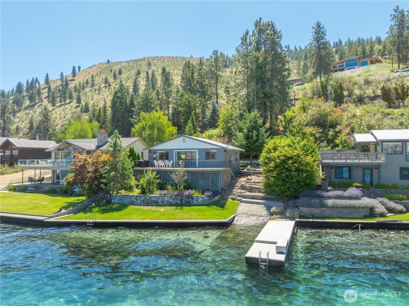 3132 S Lakeshore Road , Chelan, WA 98816