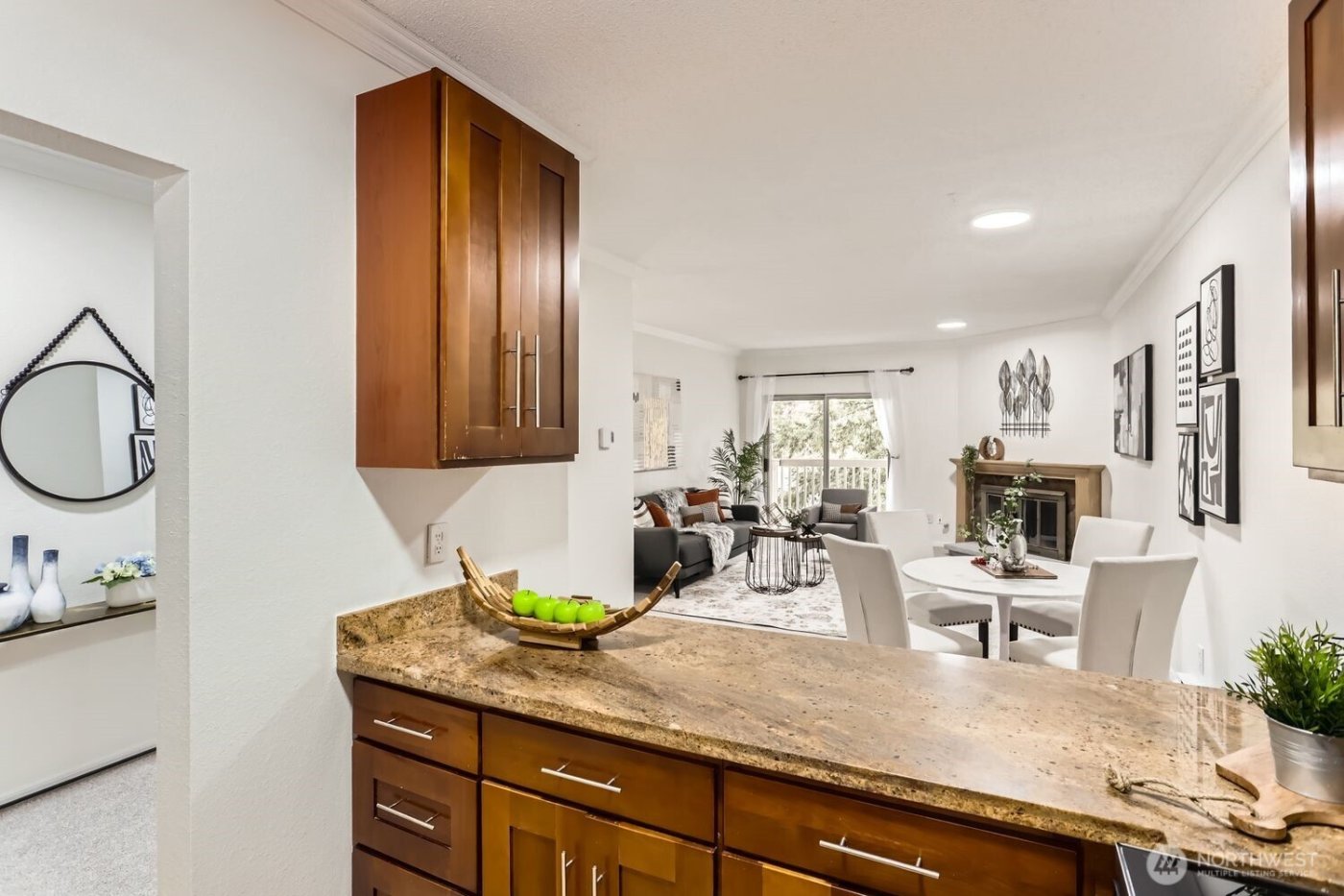 14547 NE 40th St #J302, Bellevue, WA 98007