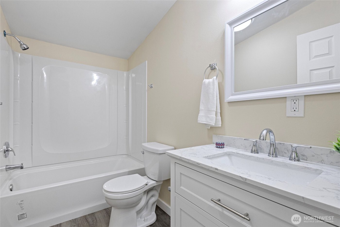 1320 N Oak Harbor Street #1, Oak Harbor, WA 98277