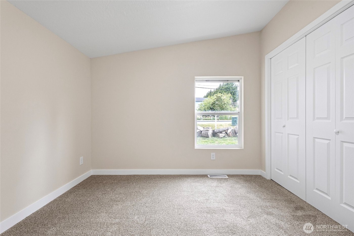 1320 N Oak Harbor Street #1, Oak Harbor, WA 98277