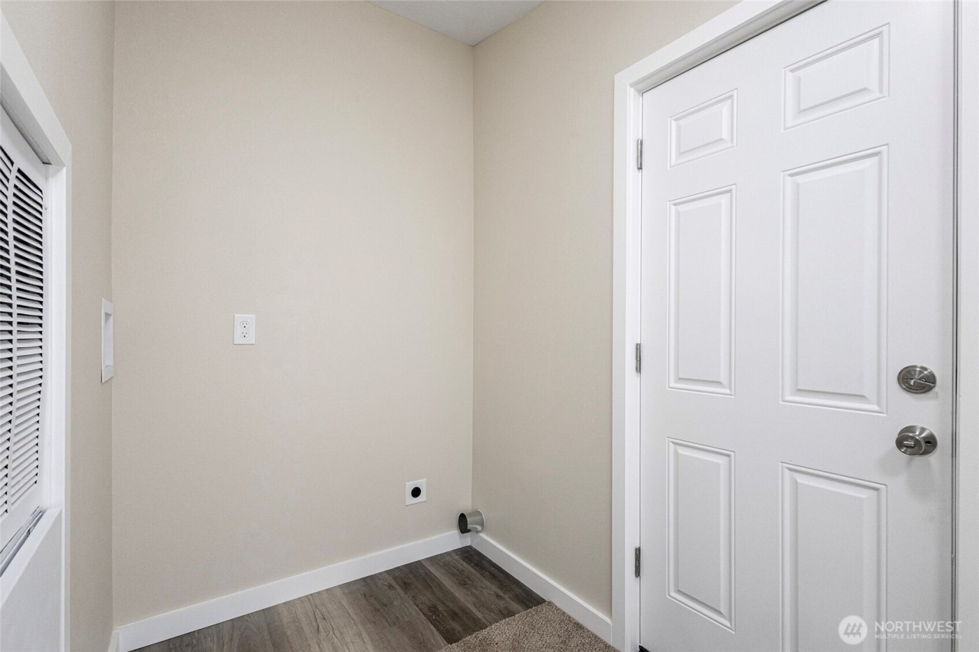 1320 N Oak Harbor Street #1, Oak Harbor, WA 98277