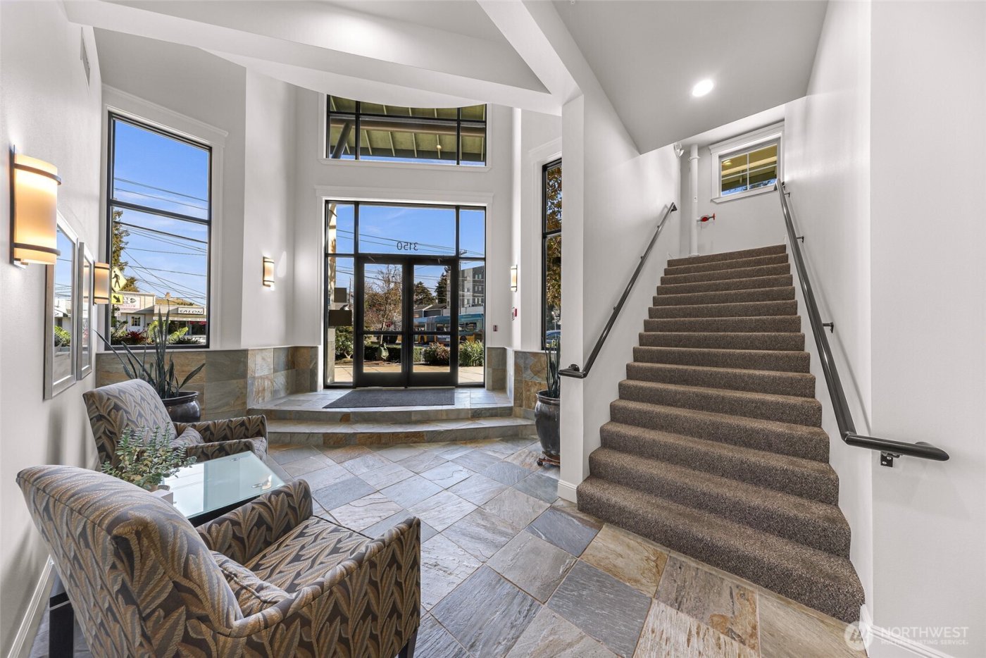 3150 W Government Way #407, Seattle, WA 98199