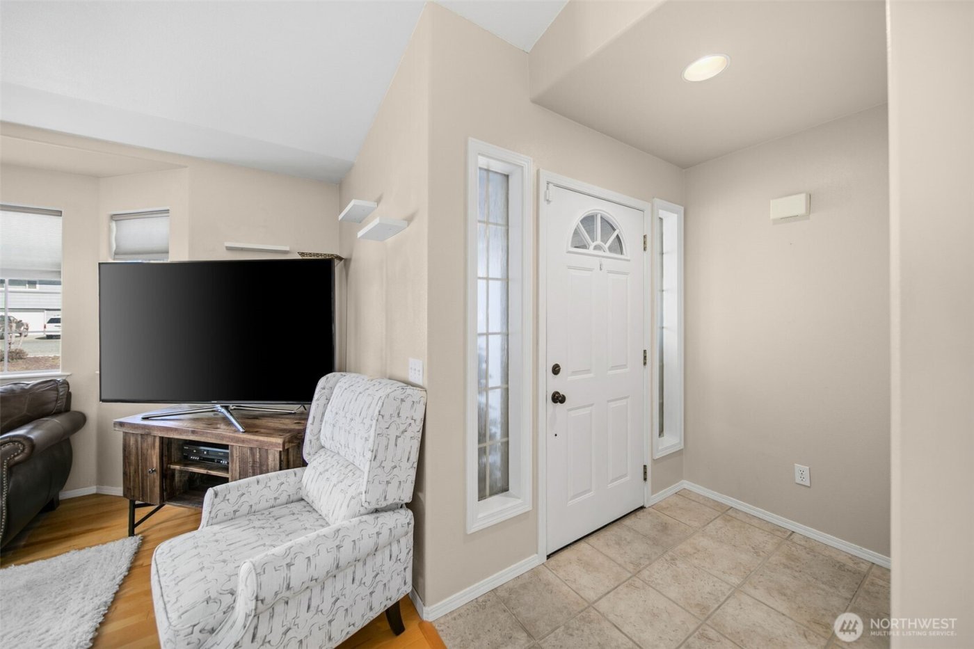 1816 NE 3rd Street , East Wenatchee, WA 98802