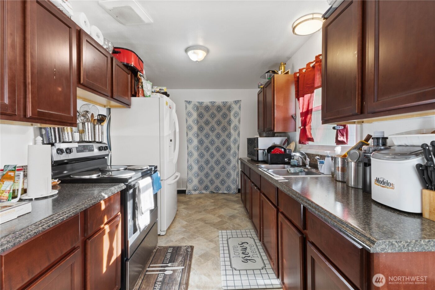 7601 S C Street , Tacoma, WA 98408