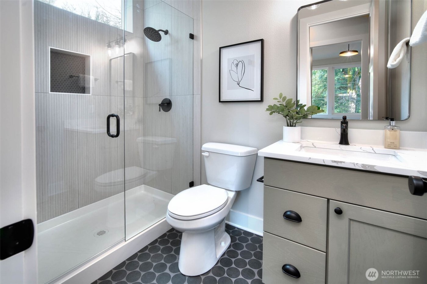 8722 128th Avenue NE, Kirkland, WA 98033