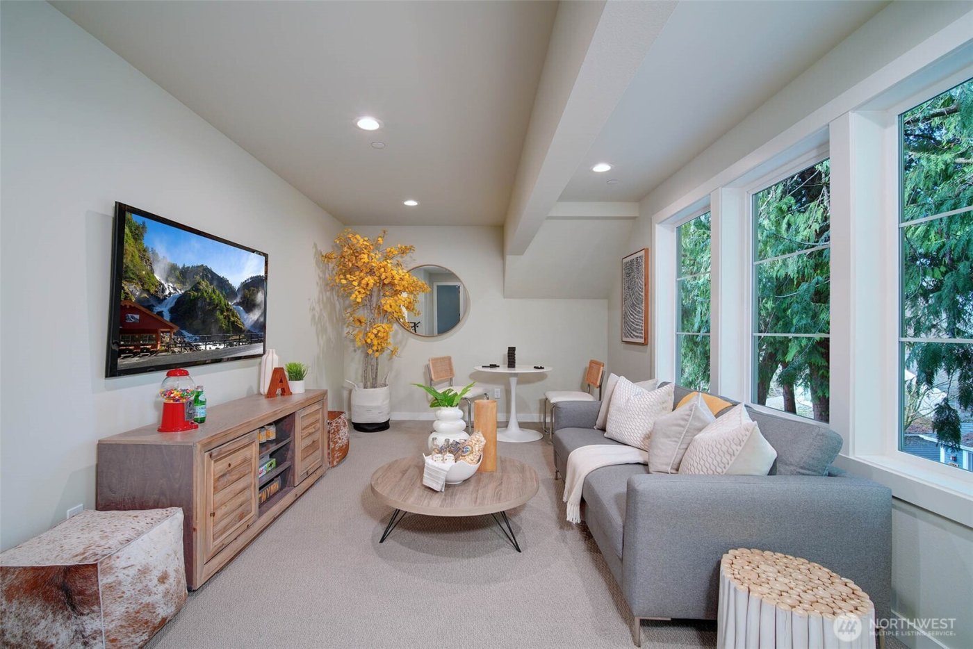 8722 128th Avenue NE, Kirkland, WA 98033