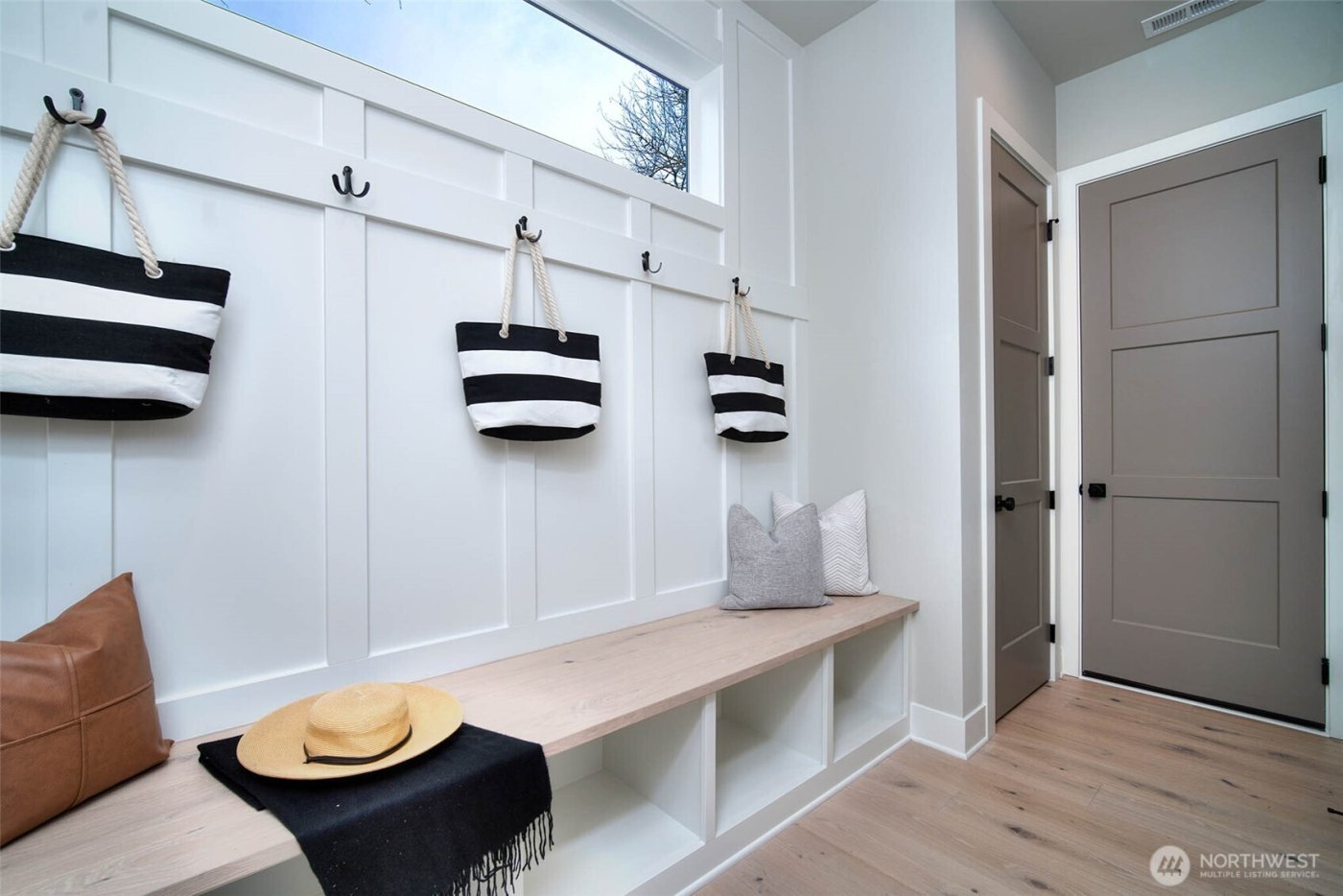 8722 128th Avenue NE, Kirkland, WA 98033