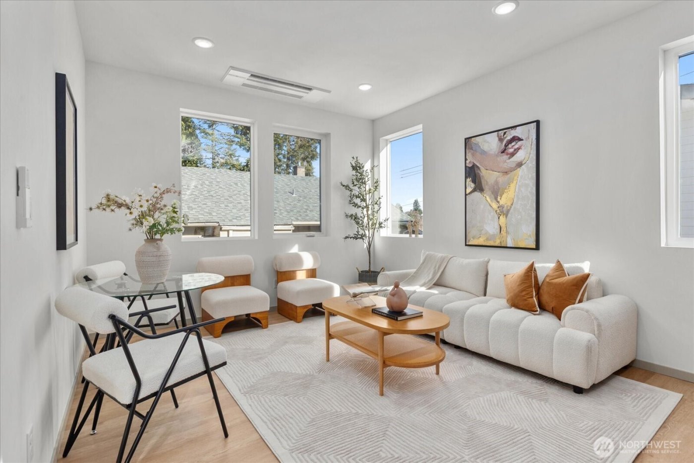 4104 49th Avenue SW #B, Seattle, WA 98116